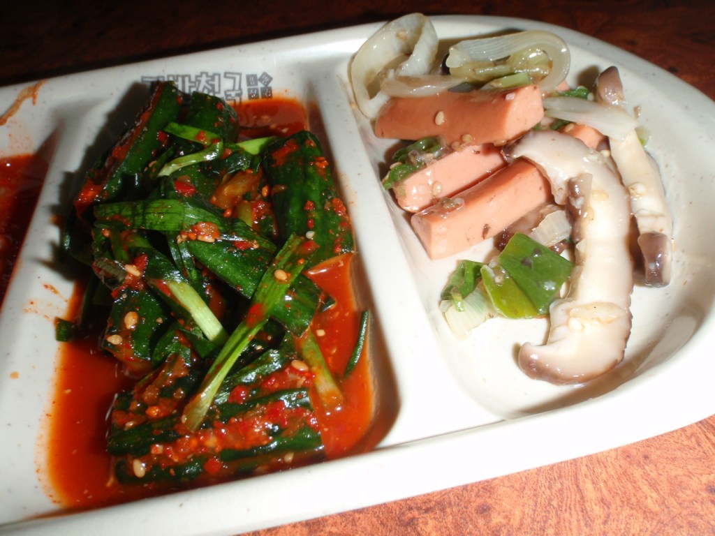 Sausage & mushrooms and chilli cucumbers